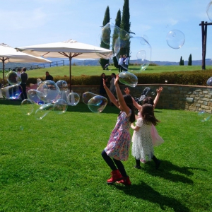 Bolle di Sapone Giganti per Bambini Arezzo Siena Firenze