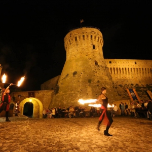 Spettacolo Medievale con Fuoco Arezzo Casentino Valdarno